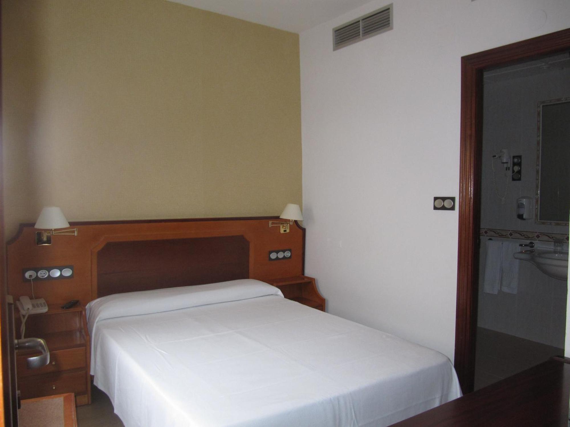 Single Room,1207791703:JPEG